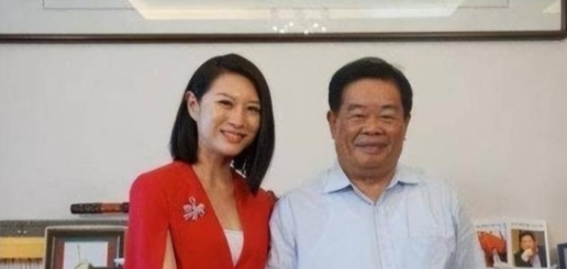 1990年，曹德旺给妻子陈凤英写信：“我爱上了别人，我要和你离婚，不过我会补偿你