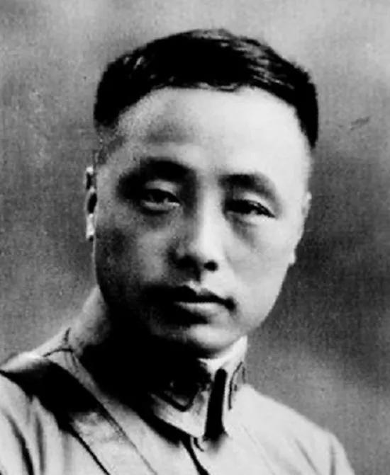 九一八之夜，南满铁路发生爆炸，东北军团长王铁汉以为又是地雷爆炸，因为日本经常搞这