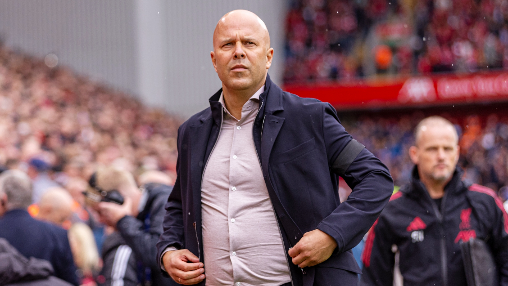 斯洛特在去年夏天开始执教利物浦，签下了一份到2027年夏天的合同，但本赛季执教利