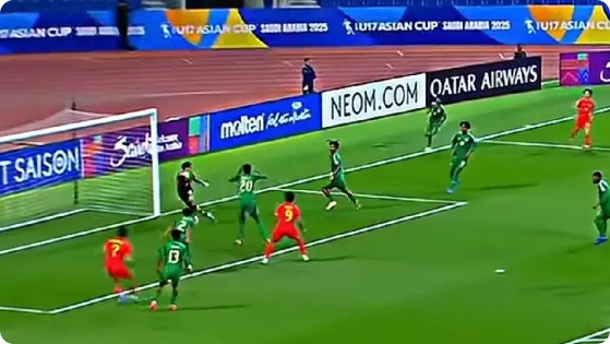 沙特四杀国足太残忍！
1，世界杯：中国1：2沙特
2，世界杯：沙特1：0中国
3