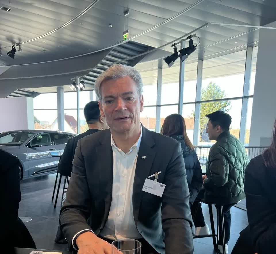 在一次私下聊天中，奥迪中国总裁Roy Ingham透露了他最喜欢的两个中国品牌：