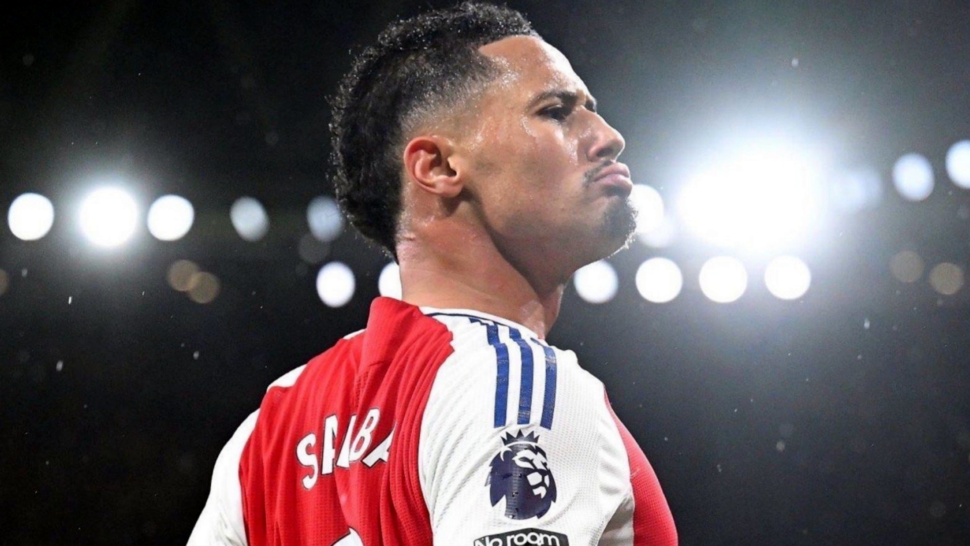 罗马诺报道，萨利巴的合同将于2027年到期，阿森纳提升了对他的续约报价。
萨利巴