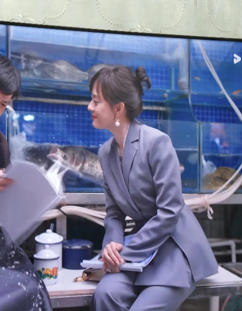 孙俪颜值真正点！妈呀，再次被娘娘的颜值所折服，她咋这么好看！演技又好长得也好看，