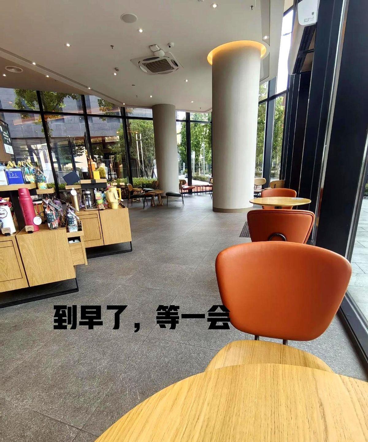 失业和就业中间，全是面试成本。
地铁来回16块，打车花了40，加起来56块钱就这