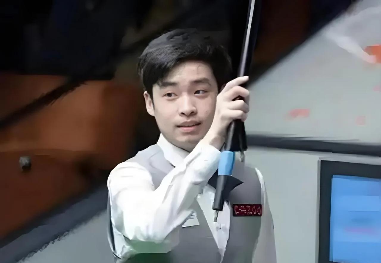 斯佳辉屡败屡战无惧塞尔比
北京时间4月1日晚，2025年斯诺克巡回锦标赛，中国名