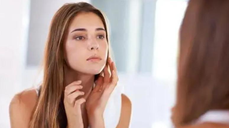 为什么会出现敏感肌？皮肤敏感了怎么选择护肤品！