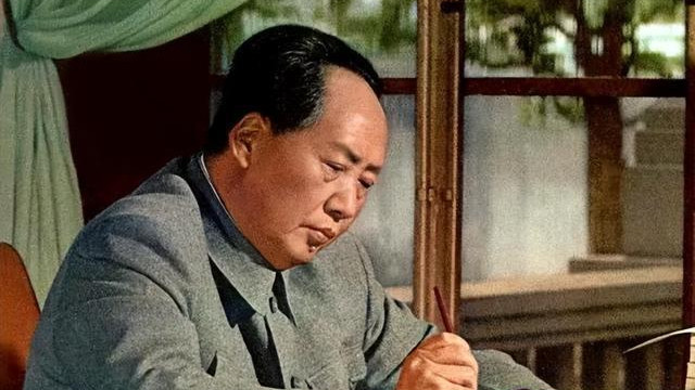 毛主席曾对台湾预言：未来只有两条路可走，如今来看预言很准确