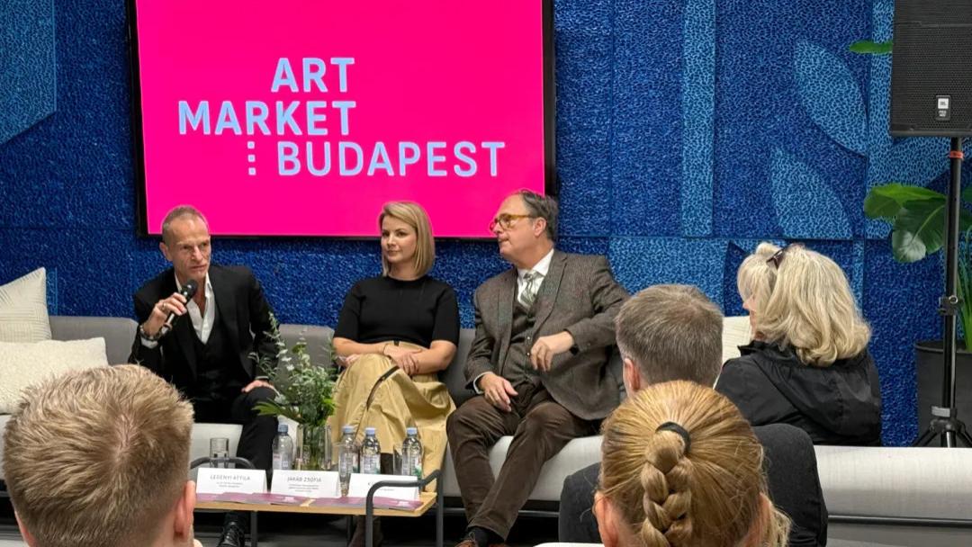 布达佩斯国际当代艺术博览会 “镜像：当代艺术展” ——王静