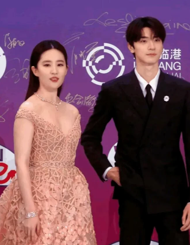 之前好多人说刘亦菲是娱乐圈中最好看的女演员，可当你看到这样的颜值时，或许你会觉得