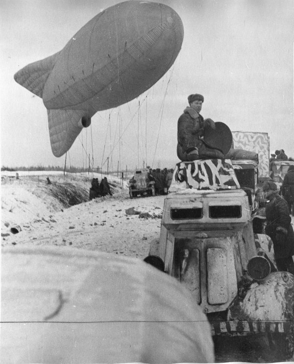 冬季迷彩下的战场观测：1944年苏军气球部队的现场记录
