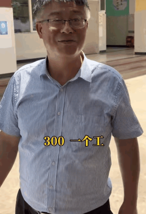 泪目！
云南大理一位校长，竟连300元的修理费都拿不出，学校下水道堵了是他去掏，