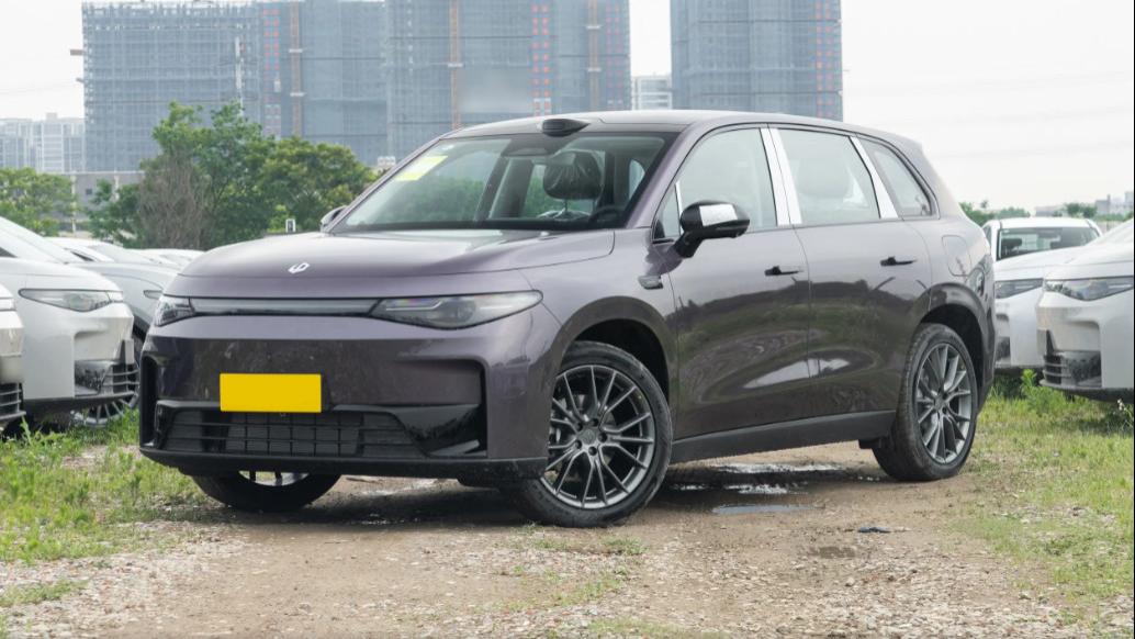 13万级家用中型SUV稳妥之选，零跑C10车主深度体验报告！