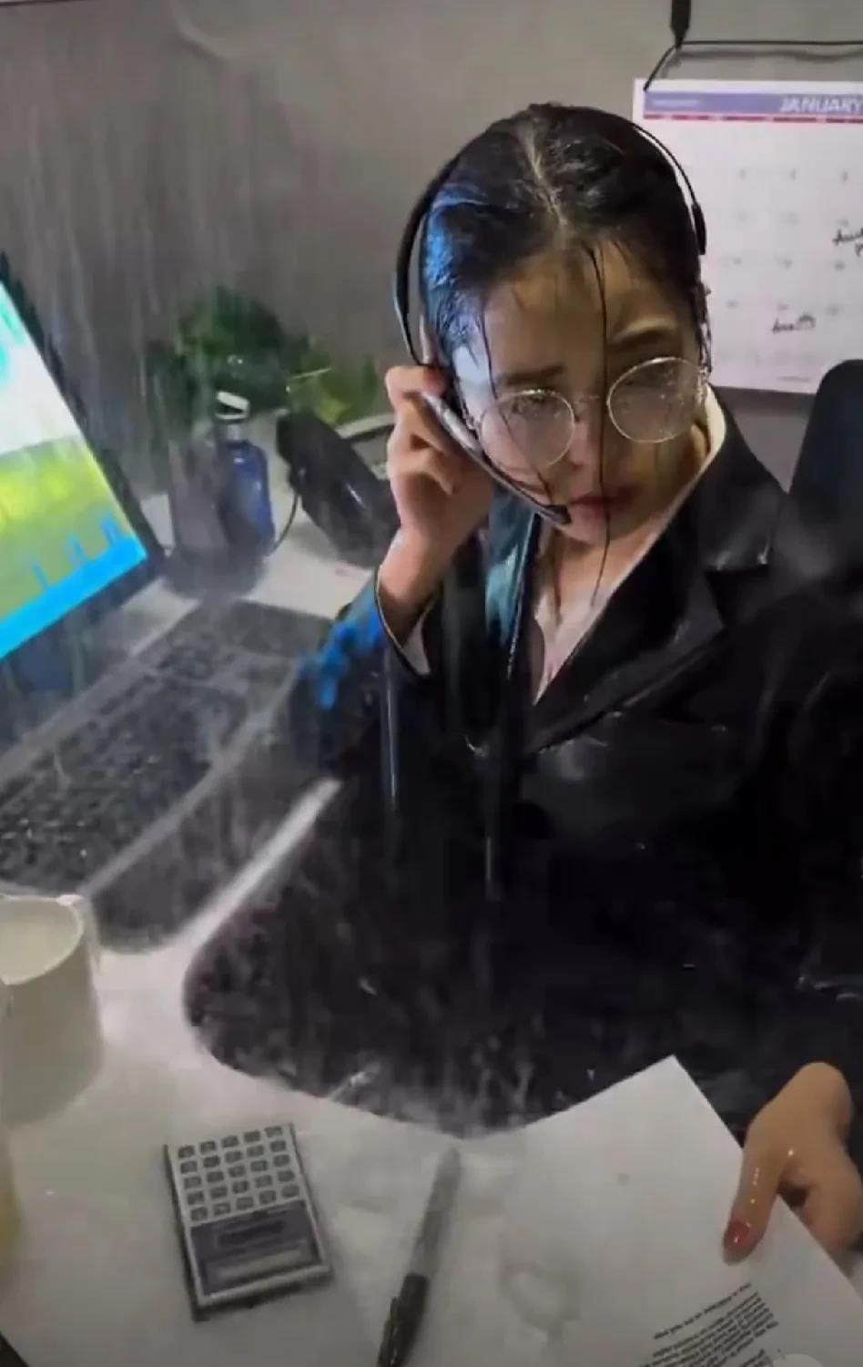 这个题材的第一次见