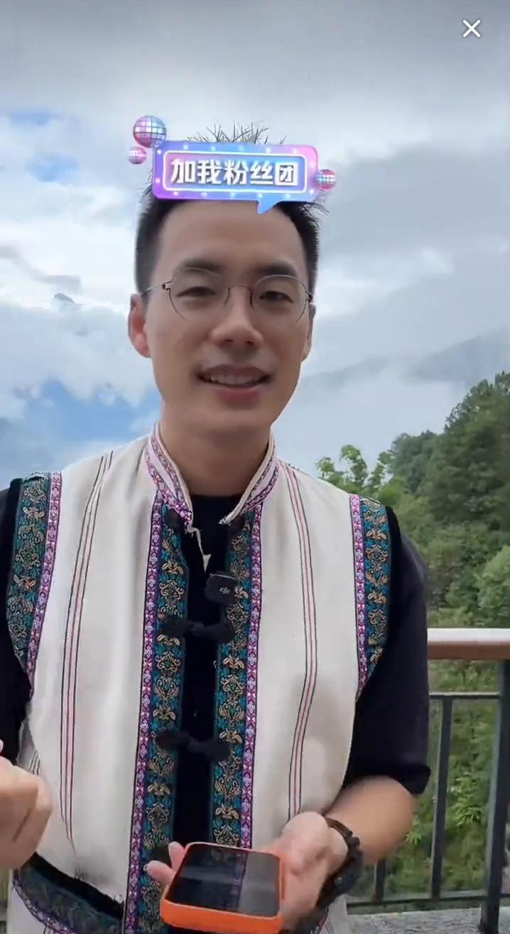 给大家看一下，商务视频的当中会出现很多的航拍素材，是手机直播get不了的会带大家