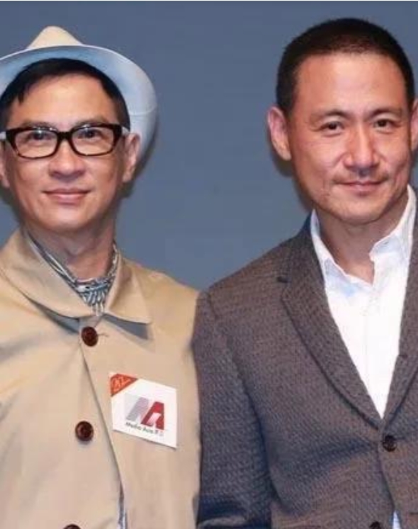 1994年，张学友的哥哥问他借600万，张学友果断拒绝了，并且发声明称：“从今天