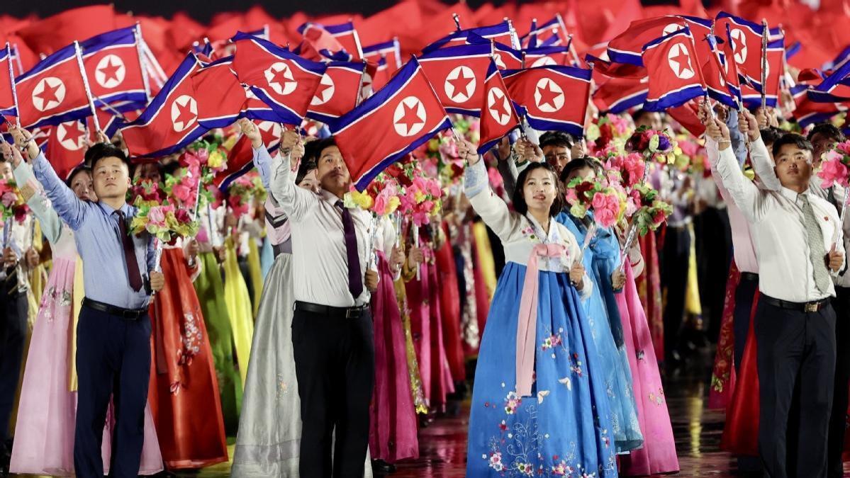 朝鲜大阅兵，为什么专门选在深夜？