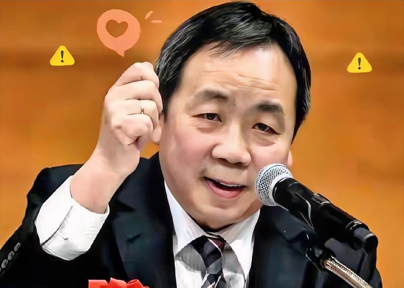 石平，四川人，北大留学生，加入日本国籍，被中国外交部点名制裁。
这个入了日本籍的