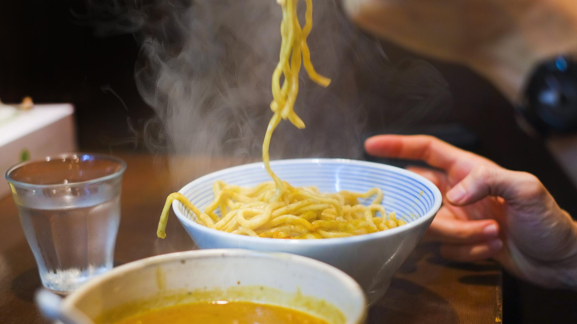 这些饮食习惯会增加食道癌的风险，赶紧改掉！
