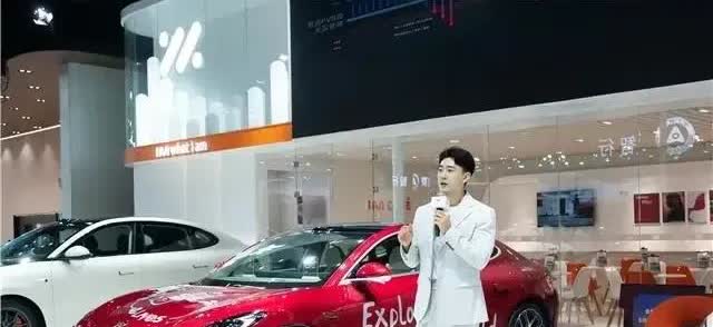 一觉醒来，车圈又沸腾了，2025年国补新政策来了：
​1、首次购车，并且名下没