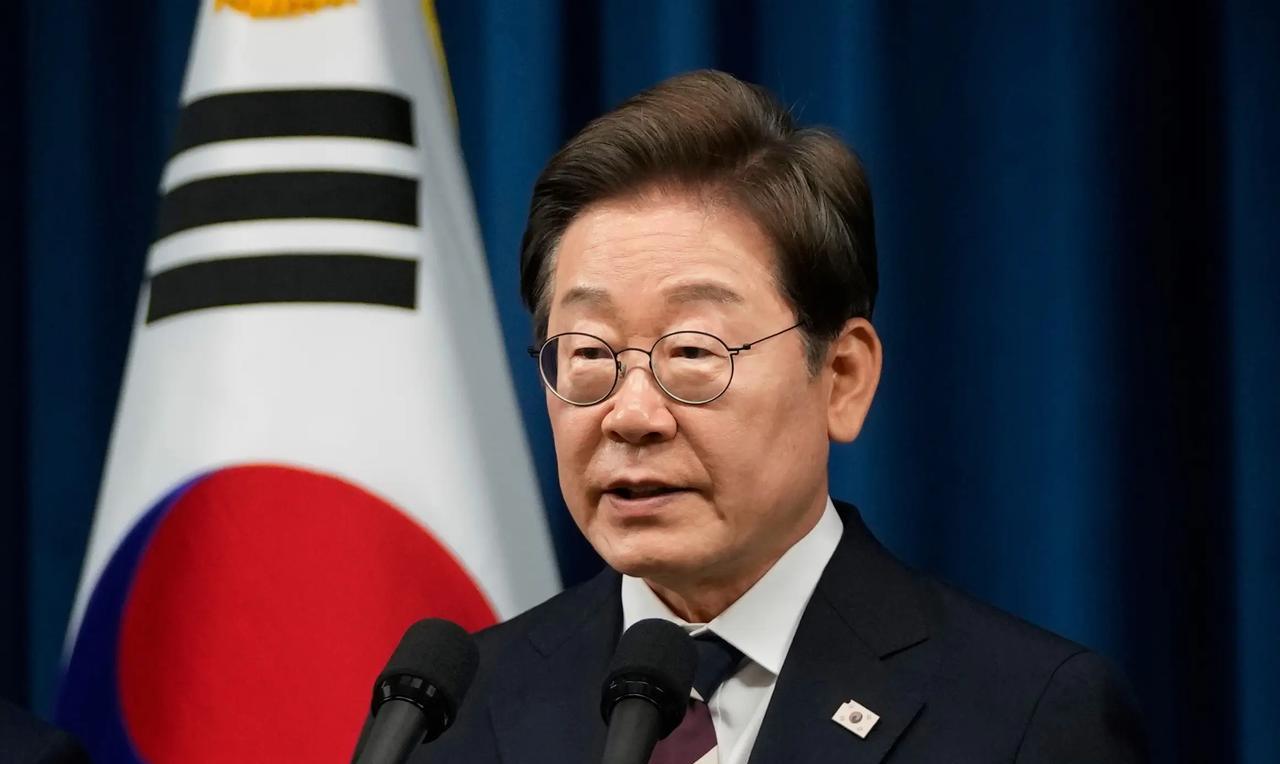 第一个公然拒绝93阅兵的总统，李在明通告全球，韩国降格对待中国
在中国为纪念抗战