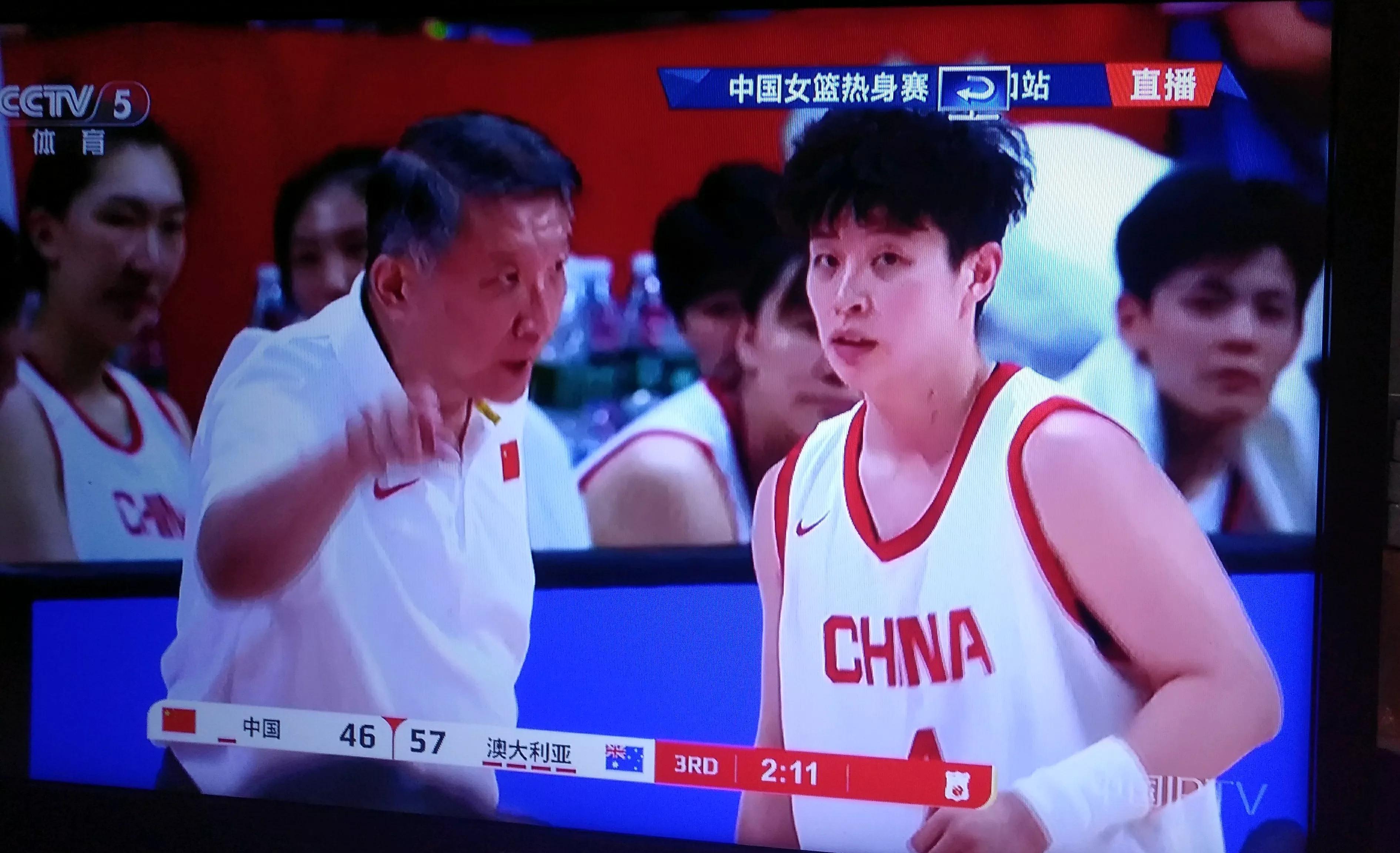 宫鲁鸣手中绝对信任的李缘，一场球下来也没看到什么亮点。



令人费解的是，李缘