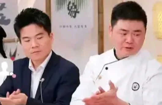 与辉同行元宵喜乐会硬是凭一己之力从众多晚会中占据了一席之地，它究竟有什么魅力？