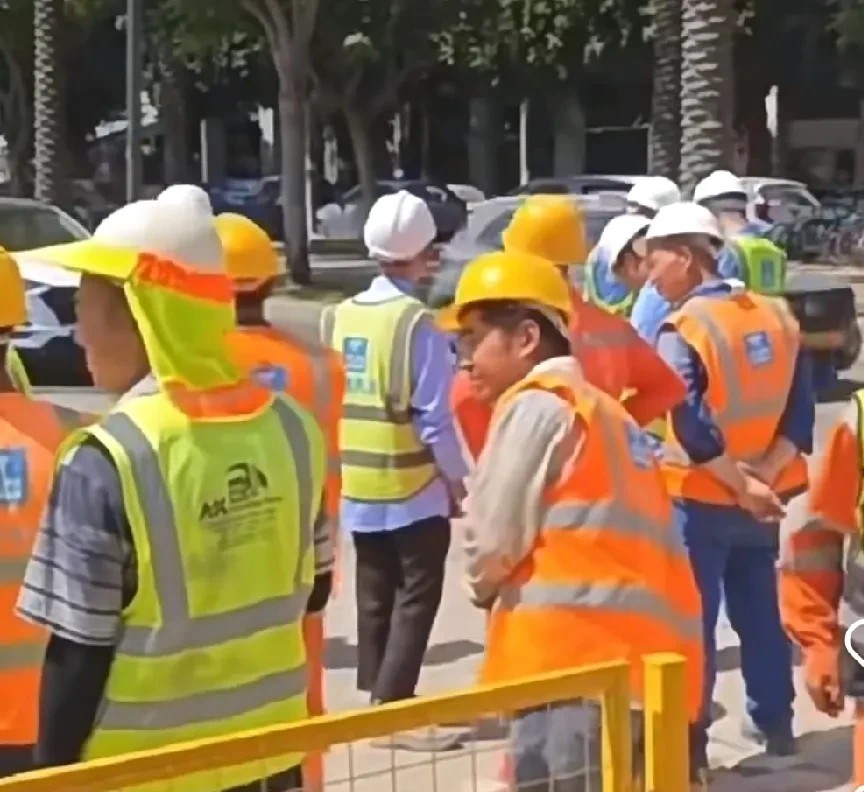 为什么中国务工者喜欢去以色列务工
原因很简单
因为以色列的建筑、农业等体力活岗位