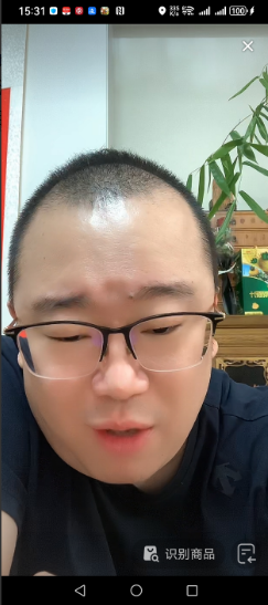 戴九安今天下午直播说：他看了阎鹤祥的一个切片！
戴九安说；咱们不能揣着明白装糊涂