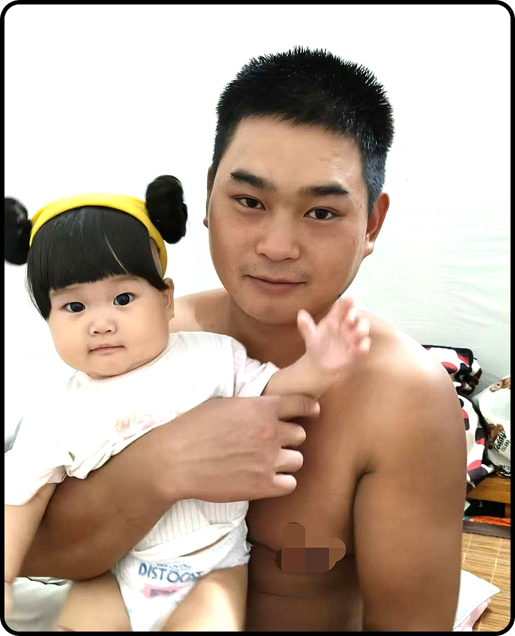 我女儿长得像我还是我老公，我总觉得像我，他觉得和他一模一样[捂脸]