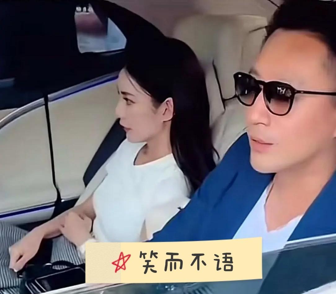 #2025成都国际车展#
汪小菲和马筱梅驾车出行，笑而不语疑似有好事要发生，网友