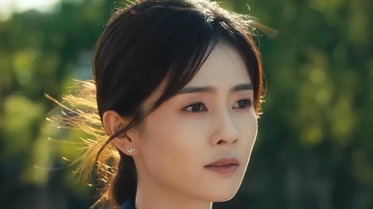 《六姊妹》没捧红他，《北上》接着捧，如今30岁搭档白鹿，红了