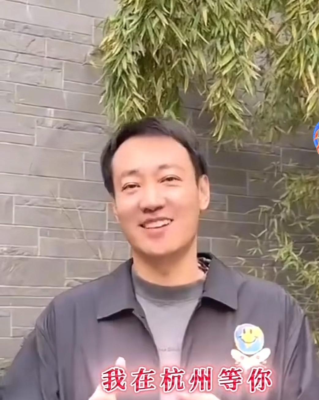 话剧迷注意啦！国家一级演员辛柏青带着苏东坡来杭州了。11月22日杭州大剧院，他主