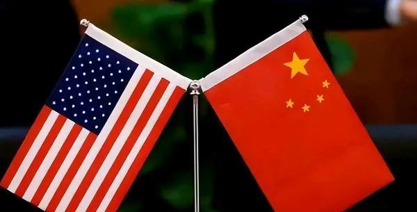 中美两国又都松了一口气，
这是因为第三轮中美经贸会谈，
中美双方已同意将已暂停的