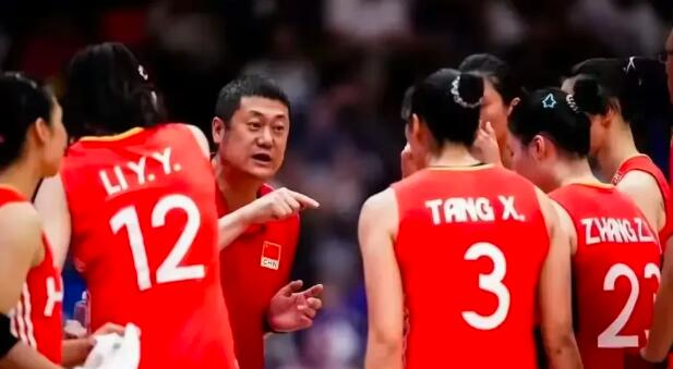 话主教练赵勇，女排1/4 遭滑铁卢
女排以1:3输给世界二流球队法国队，赵勇却说