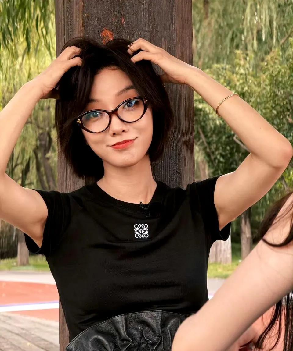 #王珞丹唯一古装是演卫子夫#
王珞丹的古装剧单里，《卫子夫》竟是独一份！在与姐姐