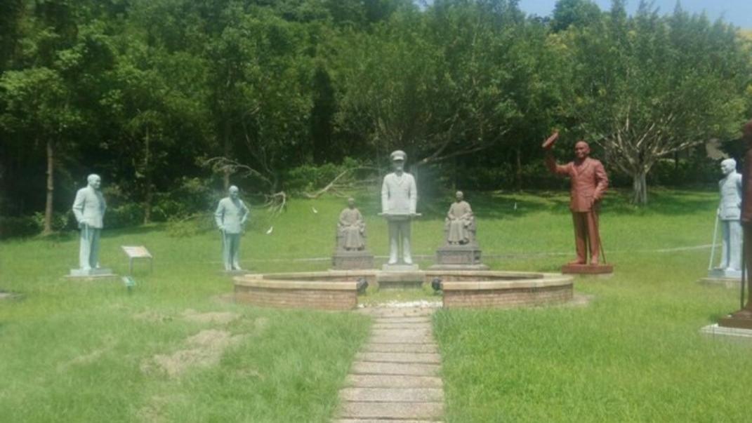 台湾省桃园慈湖悄然换牌：两蒋“陵寝”改称营区背后的深意