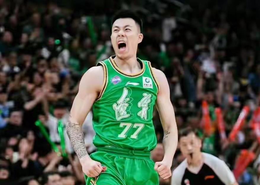 山西男篮存在引进张镇麟的机会，俱乐部将会开展一系列交易，重磅新闻即将来临。球队极