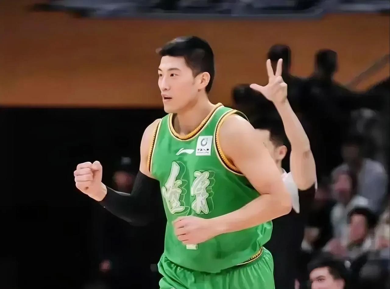 辽篮酝酿交易锋线球员，会是小前锋赵率舟？
据直播吧报道，辽篮正在寻求交易锋线球员