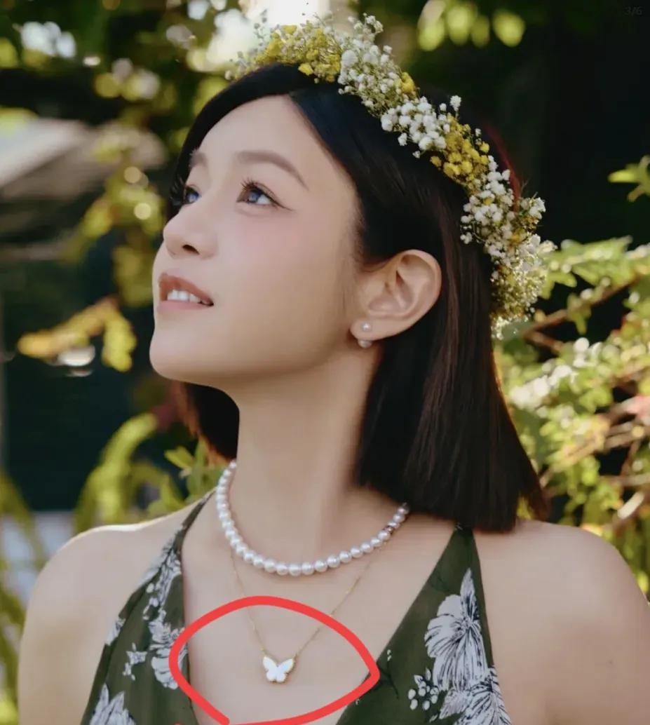 陈妍希应该是真喜欢陈晓那挂的男人，
原因无他，
离婚后她虽然桃花不断，可她选择的