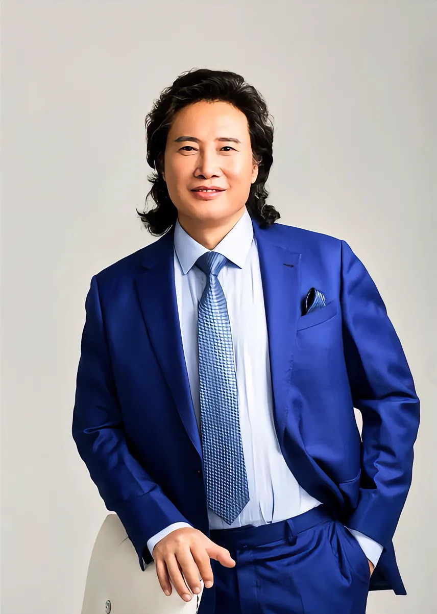 戴玉强家庭情况简介











戴玉强，著名歌唱家！他的家庭生活是什么
