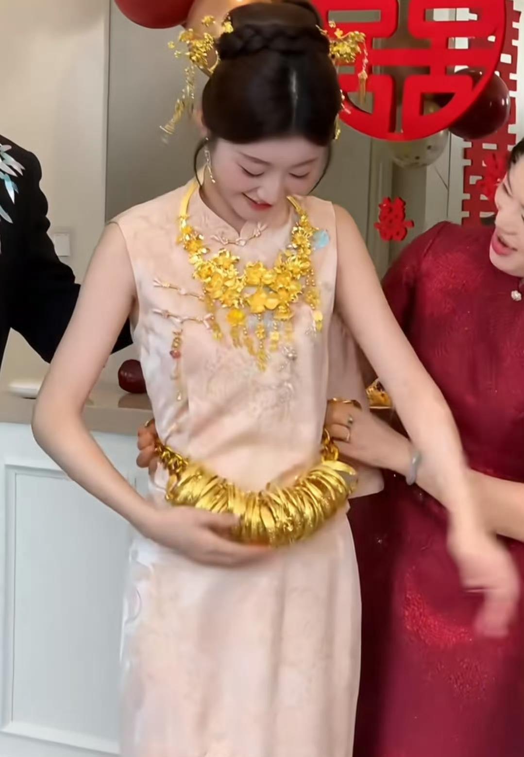 腰缠万贯在这一刻具象化了！