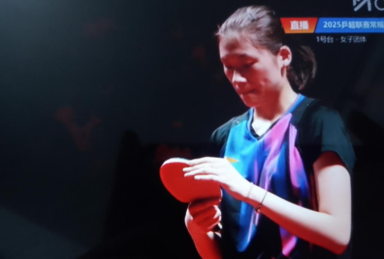 陈熠输了王艺迪后，终于在第四场的决胜局中战胜李雅可，上海龙腾队3：1获胜。
#万