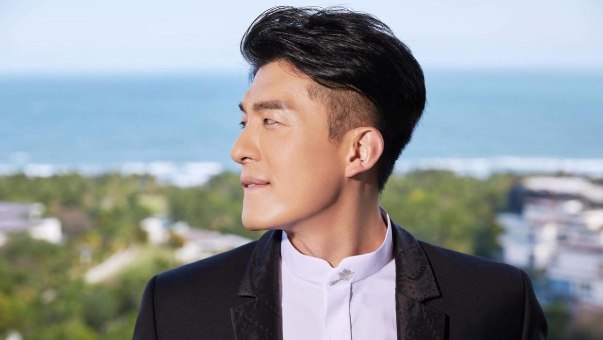 回顾孙艺洲：戏内风流戏外痴情，与娇妻结婚多年甜蜜至今