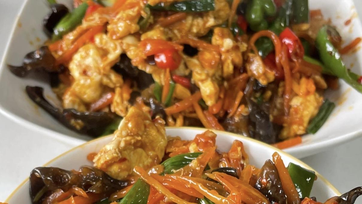 这家常菜呀，怎么一上桌就被抢光，秘密在哪呢？