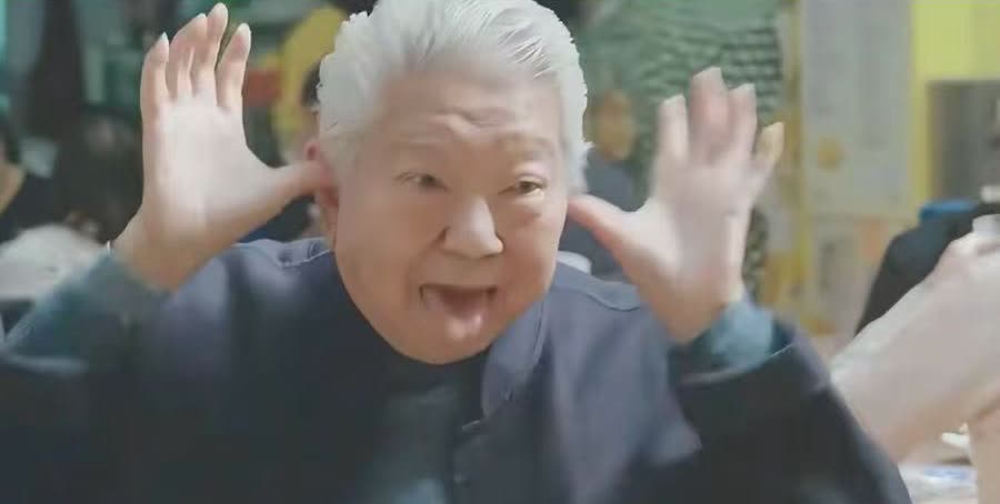 永远记得蔡澜先生说过一句话，尽量地去学习，尽量地去经历，尽量地去旅游，尽量地吃好