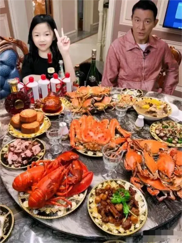 这一桌子菜可把刘德华难住了。