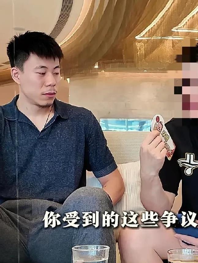 这就是你们喷的张镇麟，多真诚努力的球员！
近日，张镇麟接受采访谈到了这几年受到的