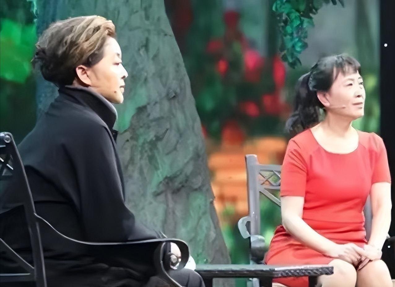 1970年云南地震时，一名老兵徒手救出了14名女兵，45年后，她们得知这位老兵竟