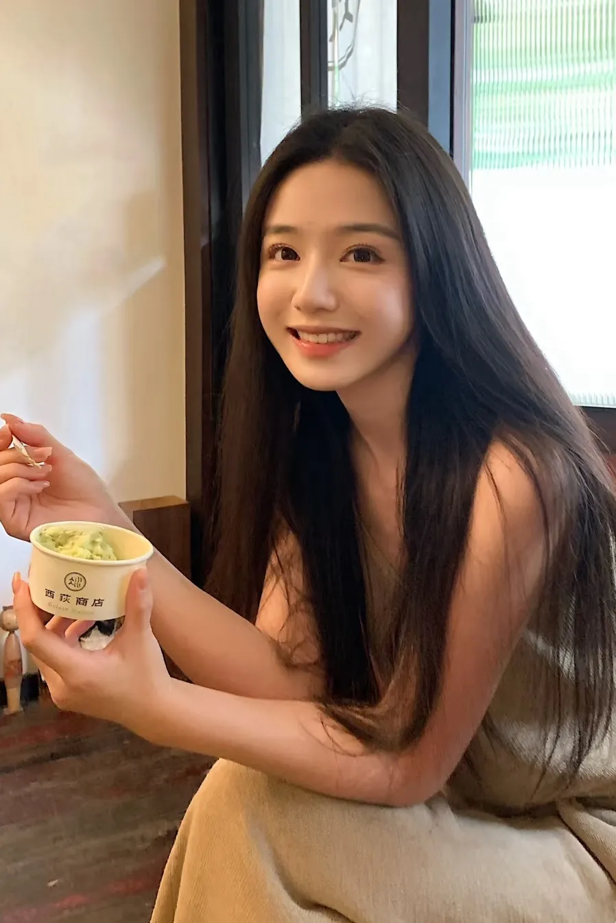 今天遇到一个三观很正的女孩，说出了我想说却不愿说的话。

她说，我一定要结婚，一