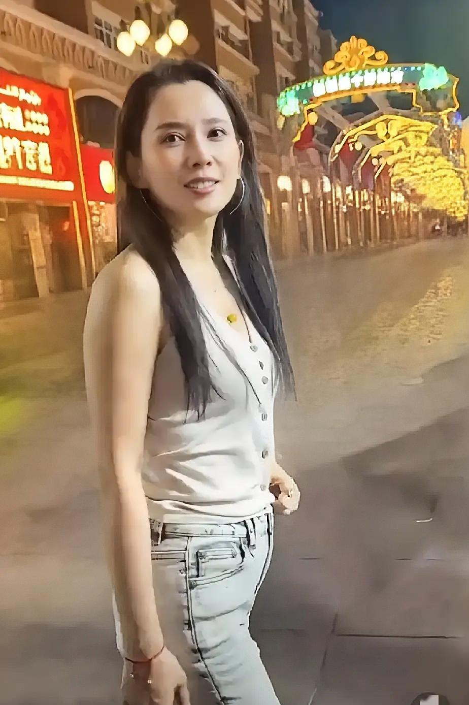 路人镜头下的森林北